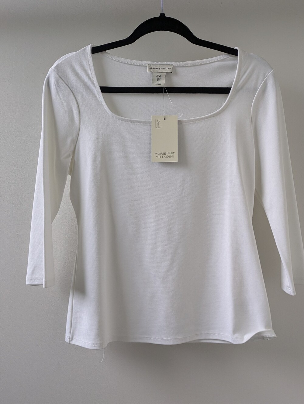 Adrienne Vittadini White Scoop Neck Long Sleeve Tee